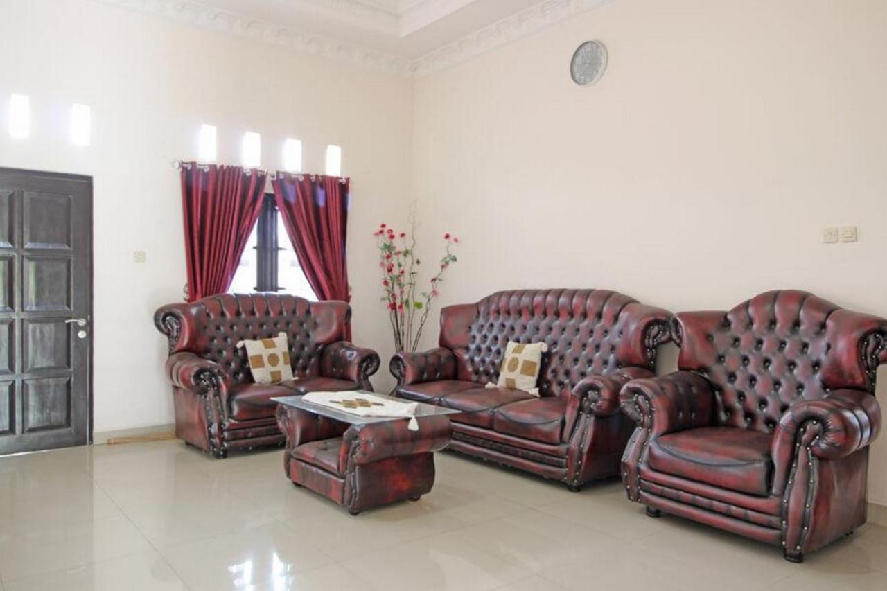 Hotel Reddoorz Near Umy Yogyakarta Ngabean Exterior foto